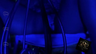 Join me in the dark if you love voyeur